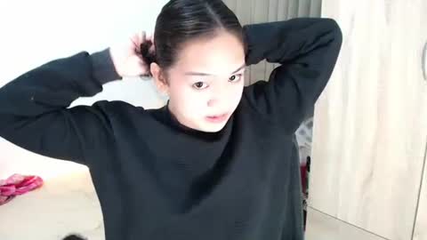 Snapshot of sweet_tenshi chatting on 09-21-25, 02:40 tenshi online show from 09-21-25, 02:40