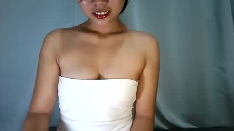 sweet_thea19 online show from 10-20-25, 05:57