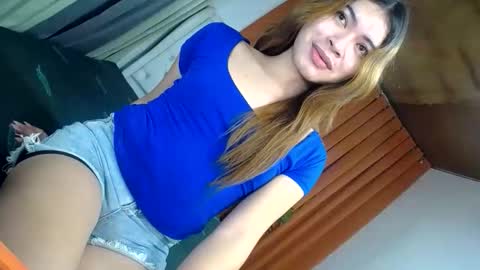 Snapshot of sweet_trexie chatting on 04-24-26, 02:30 sweet_trexie online show from 04-24-26, 02:30