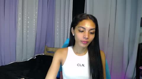 Snapshot of sweet_trishaxx chatting on 02-28-25, 10:06 Trisha online show from 02-28-25, 10:06