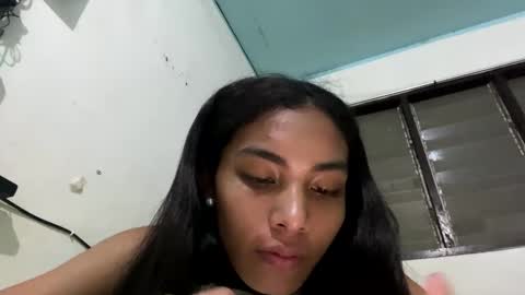 Snapshot of sweet_trishaxx chatting on 03-10-25, 08:37 Trisha online show from 03-10-25, 08:37