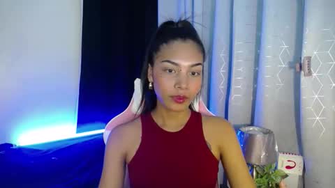 Snapshot of sweet_trishaxx chatting on 09-12-25, 07:08 Trisha online show from 09-12-25, 07:08