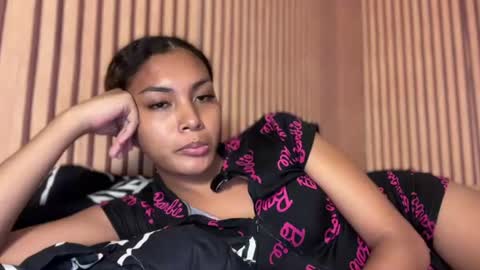 Snapshot of sweet_trishaxx chatting on 07-08-26, 07:35 Trisha online show from 07-08-26, 07:35