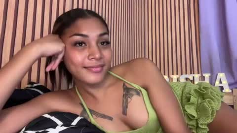Snapshot of sweet_trishaxx chatting on 07-15-26, 05:02 Trisha online show from 07-15-26, 05:02