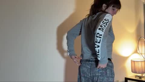 Heidi Brenner - Please check bio for schedule  FAQ online show from 02-11-26, 12:32