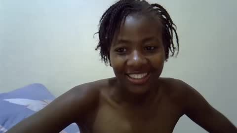 Snapshot of sweet_vee1 chatting on 02-04-26, 02:23 Princess vee online show from 02-04-26, 02:23