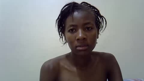 Snapshot of sweet_vee1 chatting on 02-05-26, 11:37 Princess vee online show from 02-05-26, 11:37