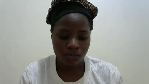sweet_veebouset online show from 05-26-26, 02:51