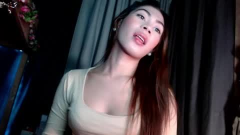 sweet_vell online show from 06-02-26, 04:31