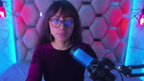 Snapshot of sweet_venus4 chatting on 02-20-25, 05:29 sweet_venus4 online show from 02-20-25, 05:29