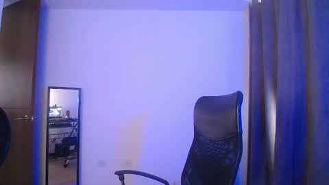 sweet_venus4 online show from 04-16-26, 09:39