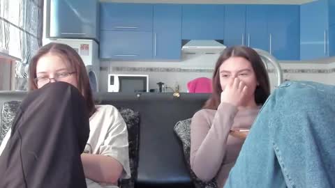 sweet_violetti online show from 02-11-25, 11:21