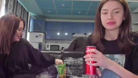 sweet_violetti online show from 02-23-25, 12:37