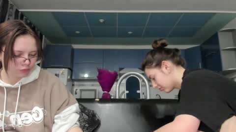 sweet_violetti online show from 03-02-25, 04:10