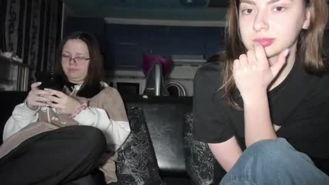 sweet_violetti online show from 03-03-25, 04:03