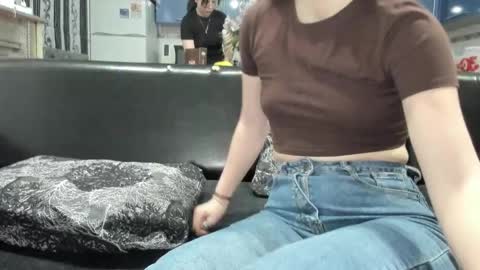 sweet_violetti online show from 03-09-25, 04:11