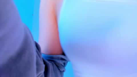 Snapshot of sweet_yasu chatting on 07-09-26, 04:27 Yasu online show from 07-09-26, 04:27