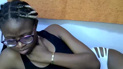 sweet_zarah online show from 02-19-26, 02:40