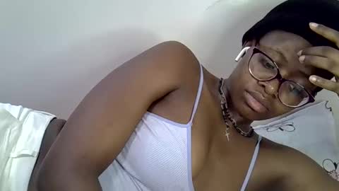 Snapshot of sweet_zarah chatting on 05-01-26, 02:27 sweet_zarah online show from 05-01-26, 02:27