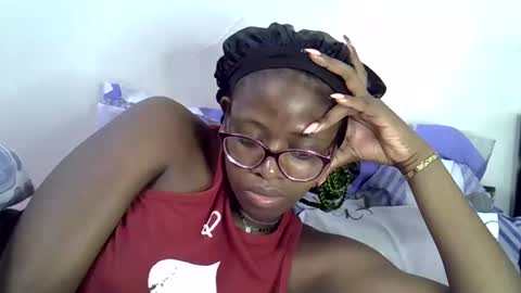 Snapshot of sweet_zarah chatting on 05-15-26, 04:14 sweet_zarah online show from 05-15-26, 04:14