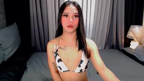 bea takashi  online show from 10-06-25, 08:45