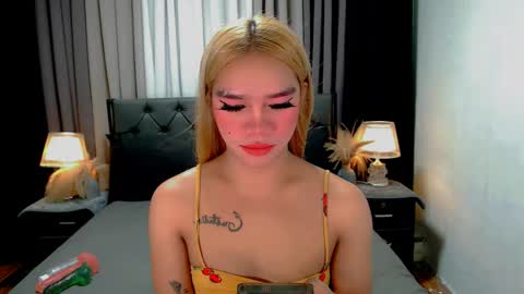 bea takashi  online show from 04-15-26, 09:27