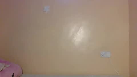 zuri online show from 12-22-25, 02:19