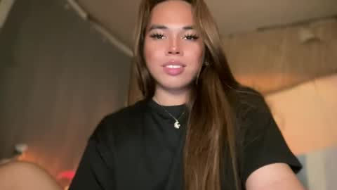 Snapshot of sweetalexa19 chatting on 12-17-24, 10:34 alexa your one and only queen online show from 12-17-24, 10:34