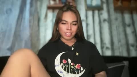 Snapshot of sweetalexa19 chatting on 12-27-24, 06:42 alexa your one and only queen online show from 12-27-24, 06:42