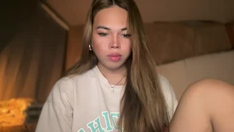 Snapshot of sweetalexa19 chatting on 12-31-24, 05:22 alexa your one and only queen online show from 12-31-24, 05:22