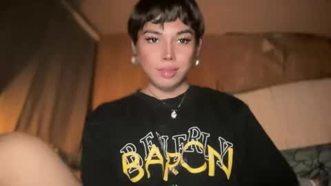 Snapshot of sweetalexa19 chatting on 01-06-25, 10:46 alexa your one and only queen online show from 01-06-25, 10:46