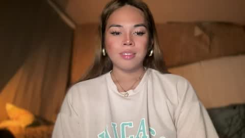 Snapshot of sweetalexa19 chatting on 01-12-25, 03:46 alexa your one and only queen online show from 01-12-25, 03:46