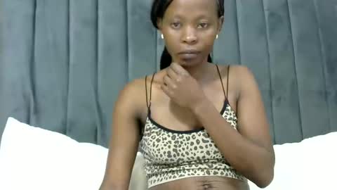 Snapshot of sweetalianah chatting on 12-17-25, 07:20 LIANAH online show from 12-17-25, 07:20