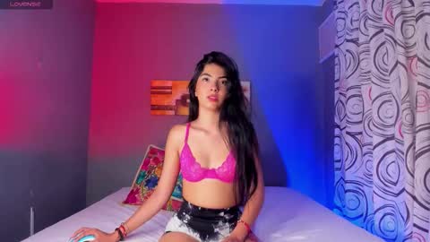 Snapshot of sweetaliss26 chatting on 02-10-26, 10:25 Aliss online show from 02-10-26, 10:25