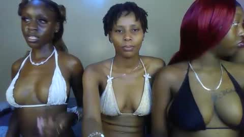 Snapshot of sweetbaby_30 chatting on 04-21-26, 02:26 Sweetbaby 30 online show from 04-21-26, 02:26