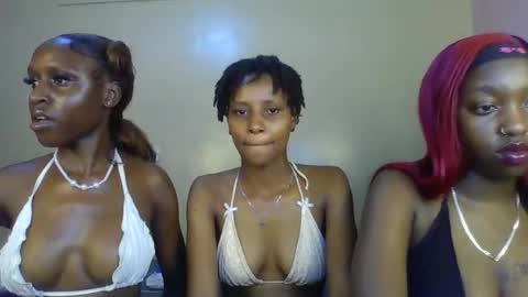 Snapshot of sweetbaby_30 chatting on 04-21-26, 02:51 Sweetbaby 30 online show from 04-21-26, 02:51