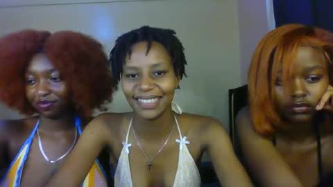 Snapshot of sweetbaby_30 chatting on 05-01-26, 04:39 Sweetbaby 30 online show from 05-01-26, 04:39