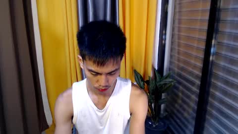 Snapshot of sweetbigcockz chatting on 02-26-25, 04:35 sweetbigcockz online show from 02-26-25, 04:35