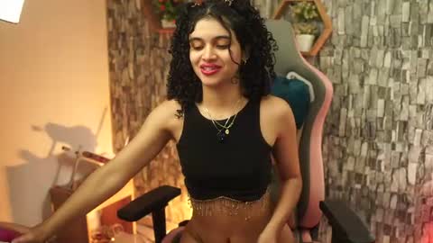 Snapshot of sweetbonii chatting on 07-09-26, 07:07 Salom independent model online show from 07-09-26, 07:07