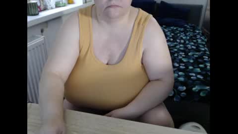 Sweetboobs85h online show from 04-14-26, 06:52
