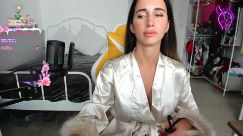 Snapshot of sweetbuttocks chatting on 12-25-24, 05:05 Anna online show from 12-25-24, 05:05