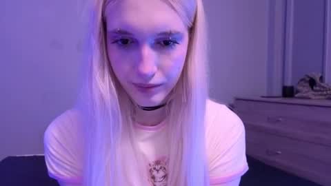 sweetcrystalll online show from 06-24-26, 10:31
