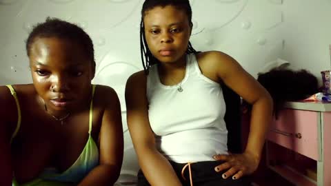 Snapshot of sweetcumgirl4 chatting on 05-21-26, 05:42 sweetcumgirl4 online show from 05-21-26, 05:42