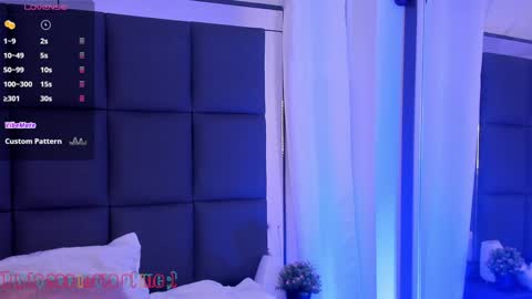 Snapshot of sweetcurly1 chatting on 12-19-24, 02:24 M I A online show from 12-19-24, 02:24