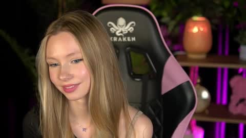 Lina online show from 02-14-26, 09:39