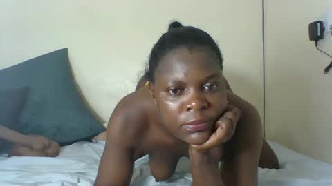 Snapshot of sweetdarkskin chatting on 03-02-25, 06:27 CLARIS online show from 03-02-25, 06:27