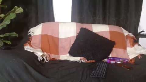 sweetday_19 online show from 11-02-25, 01:19