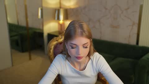 Amelia online show from 10-06-25, 06:55