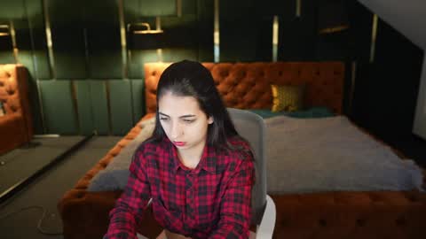 Snapshot of sweetdesiree_ chatting on 05-04-26, 06:53 Amelia online show from 05-04-26, 06:53