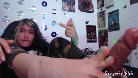 Snapshot of sweetdevil631 chatting on 02-24-25, 05:53 Abril online show from 02-24-25, 05:53